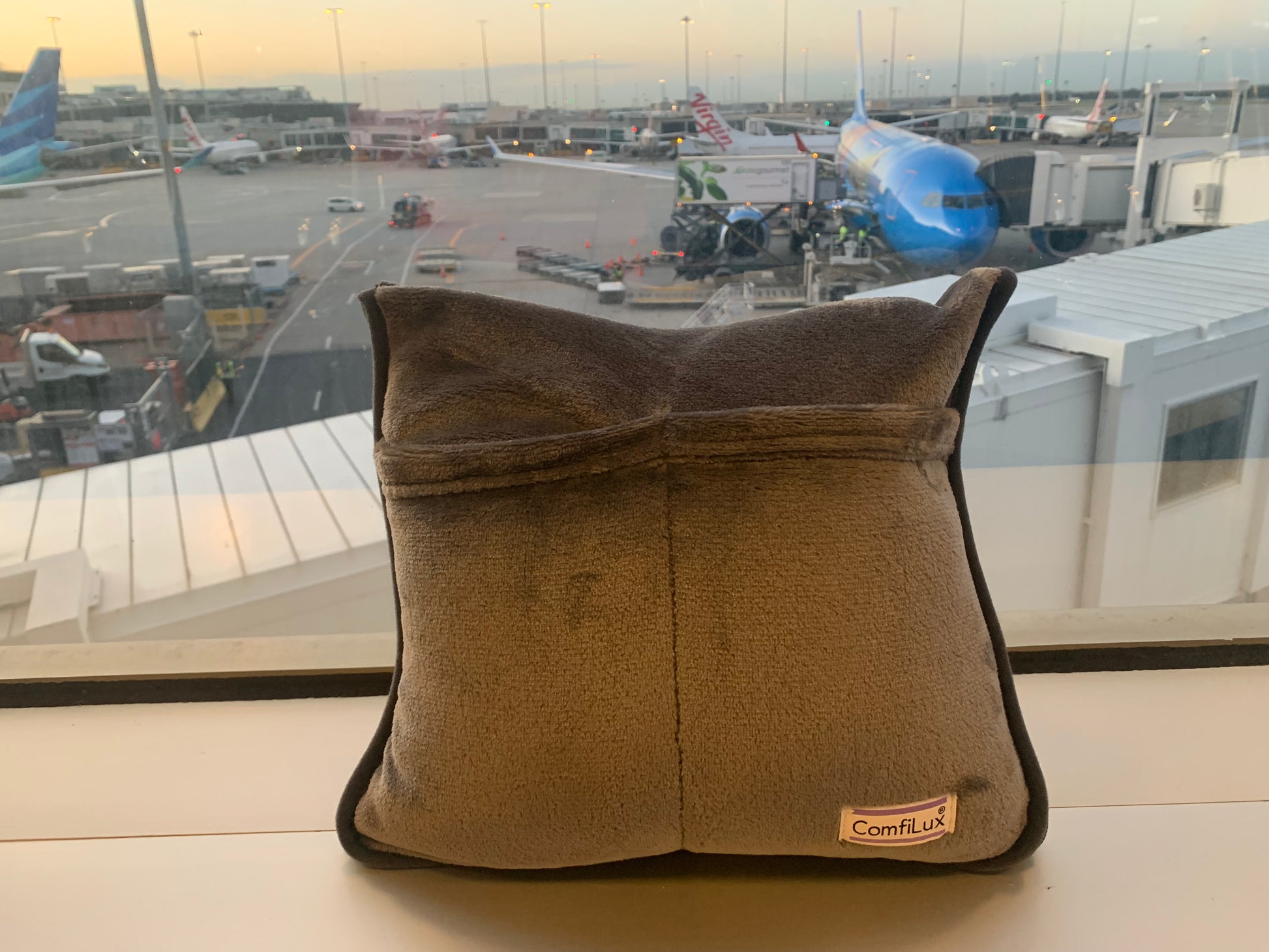 Comfilux Travel Blanket At Airport